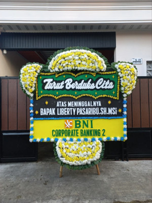Papan Bunga Duka di Pagaran